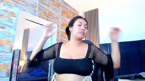 SamyEvanns online show from April 19, 5:19 am