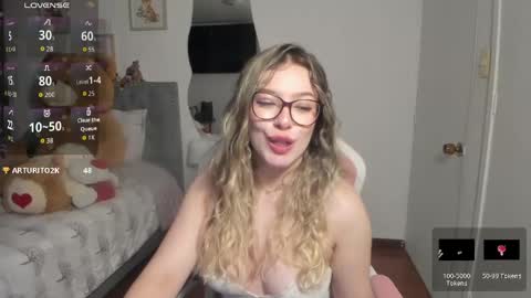 Samanta online show from March 31, 12:00 am