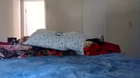 sanchezabsurdo online show from October 3, 1:19 pm