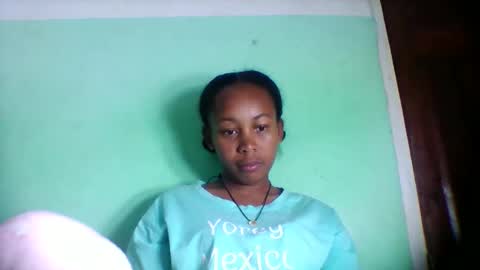 sandra1253099 online show from April 22, 6:53 am