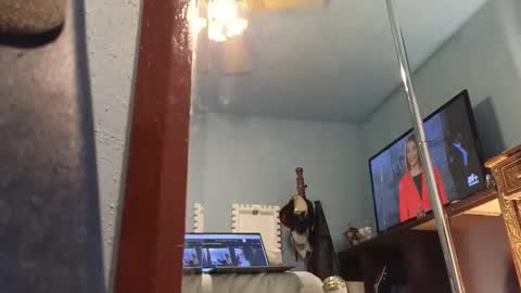 Sandra online show from March 5, 11:47 pm