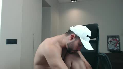 DeAlex online show from February 3, 6:40 am