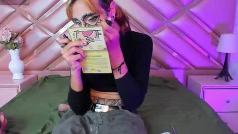 Sandy Houston  online show from March 5, 2:37 pm