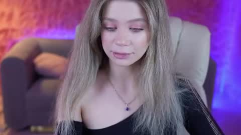 Sandy online show from August 7, 1:53 pm