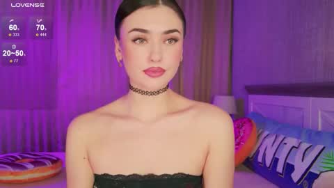 Sandy online show from November 18, 1:30 am