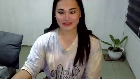 Snapshot of sangre_danaya chatting on October 20, 6:51 am DANAYA online show from October 20, 6:51 am