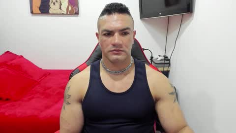 santi_pastori online show from November 9, 12:30 pm