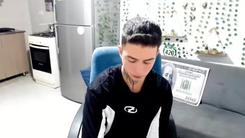 santi_ss online show from February 6, 1:20 am