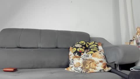 Snapshot of santi_xximo chatting on September 24, 1:23 am Santiago online show from September 24, 1:23 am
