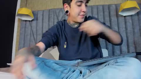 SantiAbader online show from November 25, 11:42 am