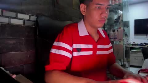 santi online show from November 7, 11:18 pm