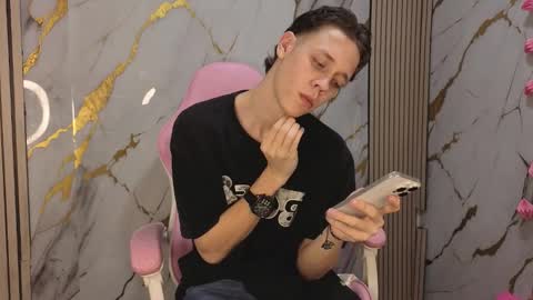 Julius Novachrono  online show from March 16, 11:31 pm