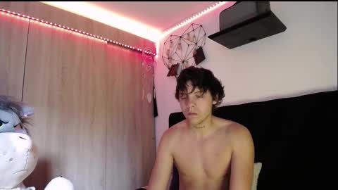 Santii online show from February 2, 12:01 pm