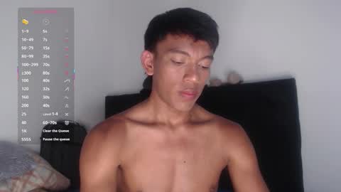 santi online show from February 26, 12:03 am