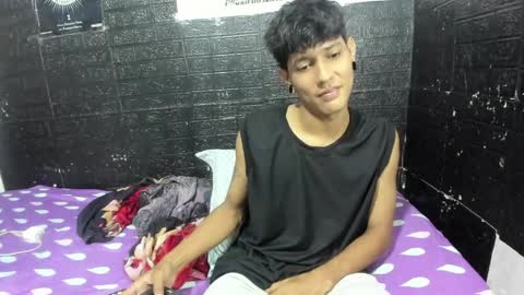 santos online show from May 31, 4:00 am