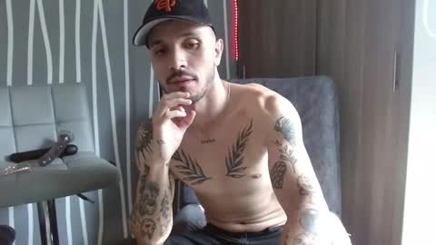 Santy Torres online show from February 25, 2:31 pm