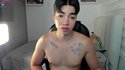 Mr. Santiago online show from November 20, 1:42 pm