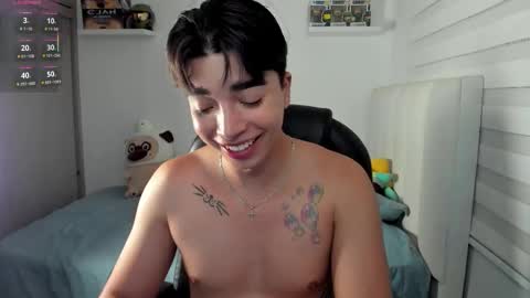 Mr. Santiago online show from February 5, 1:47 pm