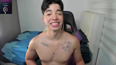 Snapshot of santy7u7 chatting on September 21, 1:26 pm Mr. Santiago online show from September 21, 1:26 pm