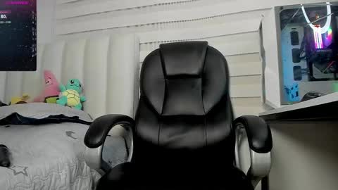 Mr. Santiago online show from November 14, 1:57 pm