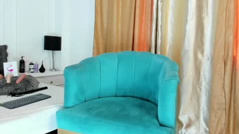 Santiago Carrington online show from January 24, 7:07 pm