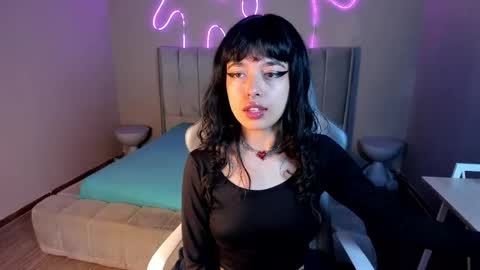 saphyralux online show from April 14, 9:18 pm