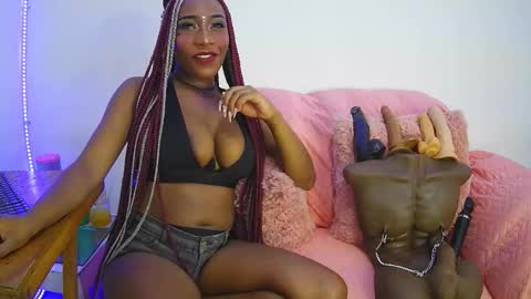 Snapshot of sara_greyx chatting on October 11, 10:57 pm Sara Greyx online show from October 11, 10:57 pm