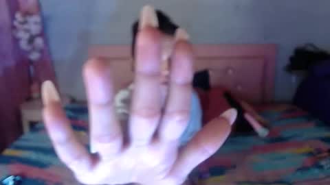 sara_jhons22 online show from December 18, 1:23 am