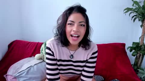 Sara Jules online show from May 29, 3:54 pm