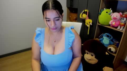 sarah  LIZCANO....... online show from October 20, 10:53 am