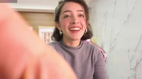 Sara  online show from May 25, 2:01 pm