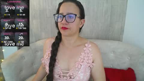 Sara   online show from April 23, 8:10 pm