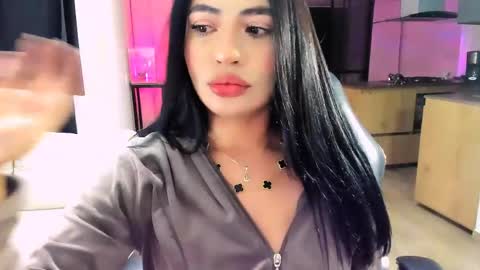 Sara online show from April 11, 1:10 am