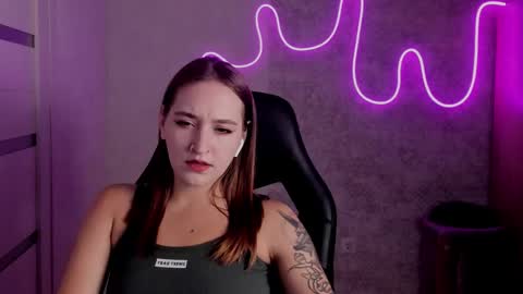 Snapshot of sara_rossse chatting on September 16, 8:23 pm Sara online show from September 16, 8:23 pm