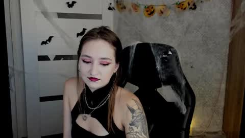 Snapshot of sara_rossse chatting on October 31, 7:58 pm Sara online show from October 31, 7:58 pm