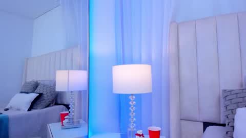 sara_sanders online show from November 16, 11:07 pm