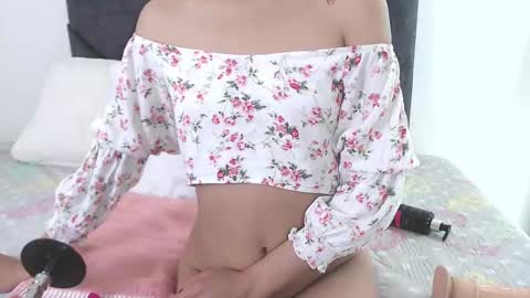 Snapshot of sara_sharma chatting on March 10, 7:11 am sara online show from March 10, 7:11 am
