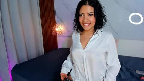 sara_zc online show from September 15, 11:33 am
