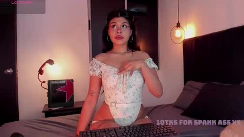 Snapshot of saraa_a19 chatting on October 21, 6:07 am sara uwu online show from October 21, 6:07 am