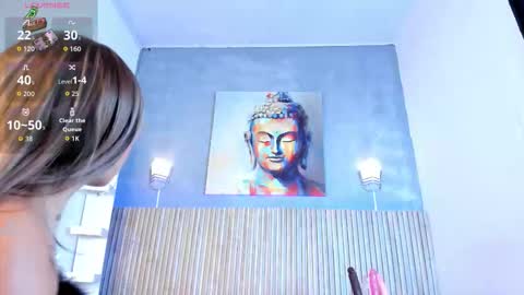 Sara Cooper online show from November 16, 3:30 am