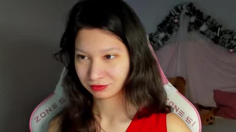 SaraDenars online show from December 19, 5:47 am