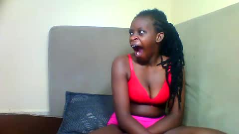 sarafina_babes online show from April 30, 4:56 pm