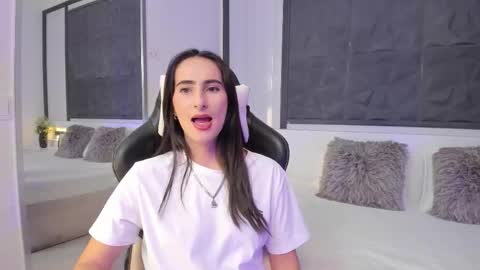  Sara Gomez  online show from January 8, 12:44 pm