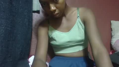 sarah146341 online show from March 8, 8:00 am