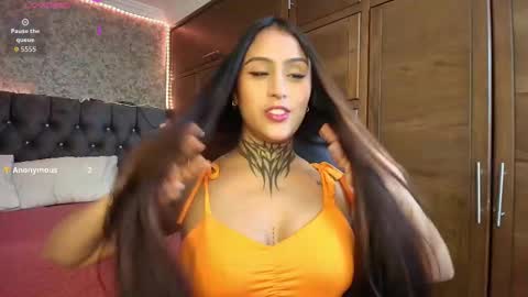 Sarah  online show from February 25, 1:58 pm