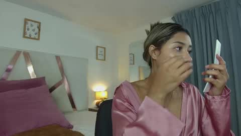 Sarah Evans online show from March 10, 6:01 pm