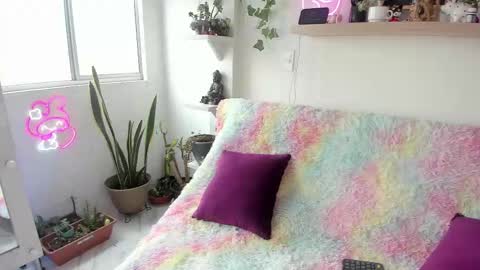 Sarah NEW ACCOUNT online show from March 14, 5:28 pm