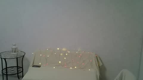 sarahphelps online show from December 19, 10:27 pm