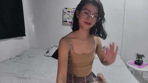 Snapshot of sarahsmitt chatting on October 20, 6:35 pm Sarah online show from October 20, 6:35 pm