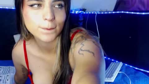 Sarah Taylor online show from January 14, 6:38 pm